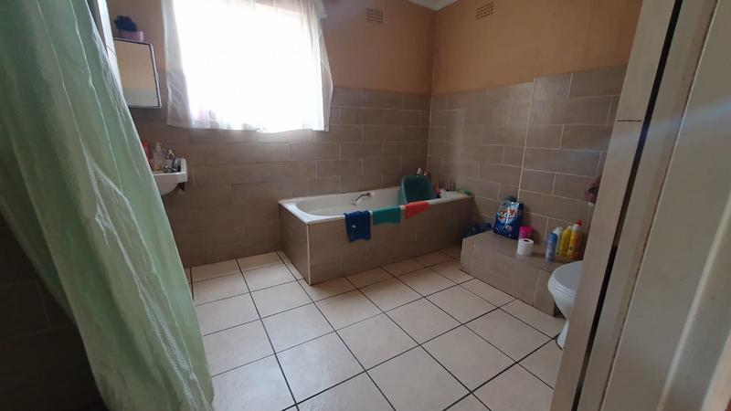 To Let 2 Bedroom Property for Rent in Kingswood Eastern Cape